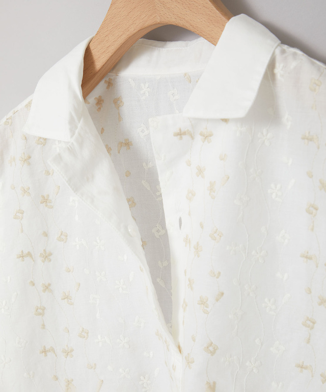 ツタ刺繍 スキッパー ブラウス