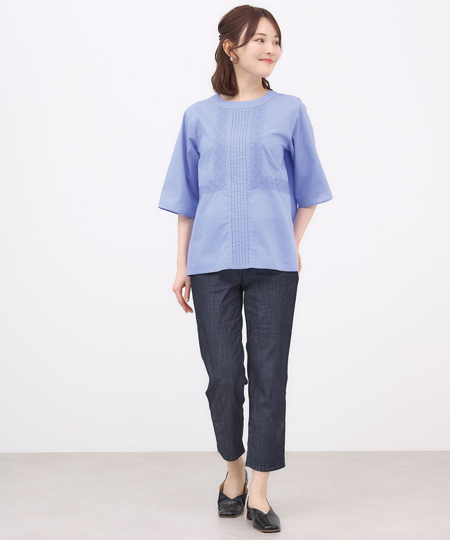 ピンタック 刺繍 ブラウス【オンラインショップ・一部店舗限定】