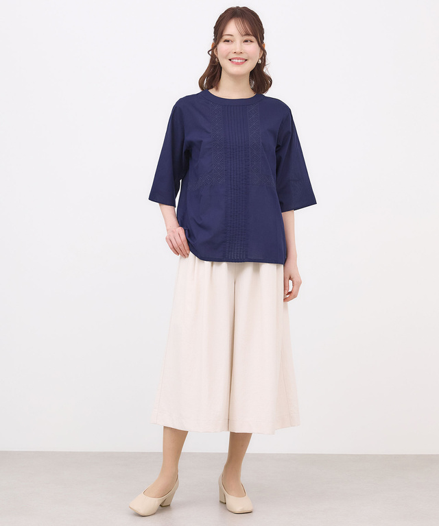 ピンタック 刺繍 ブラウス【オンラインショップ・一部店舗限定】