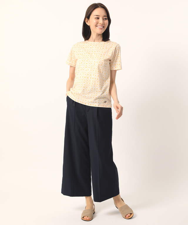 総柄Tシャツ