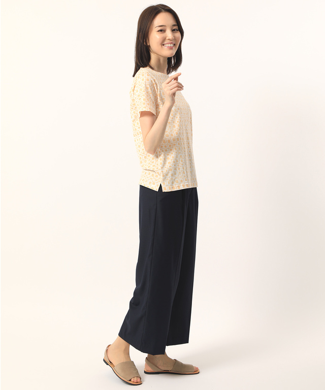 総柄Tシャツ