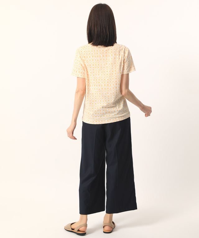 総柄Tシャツ