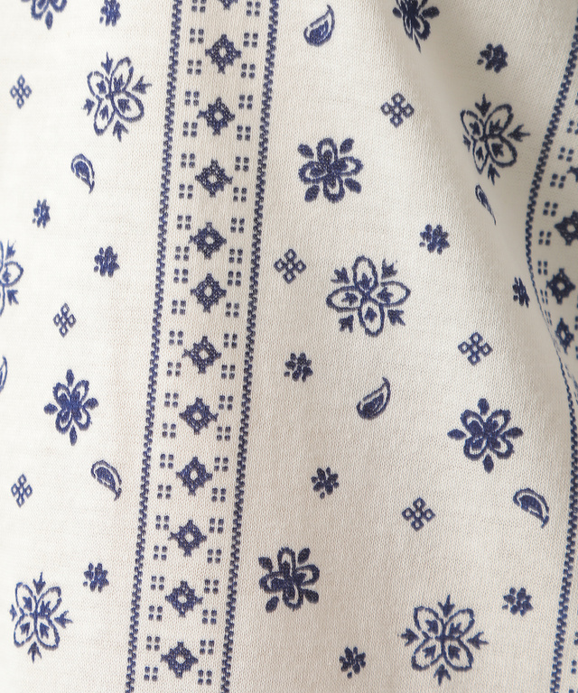刺繍風プリントプルオーバー【UV加工】
