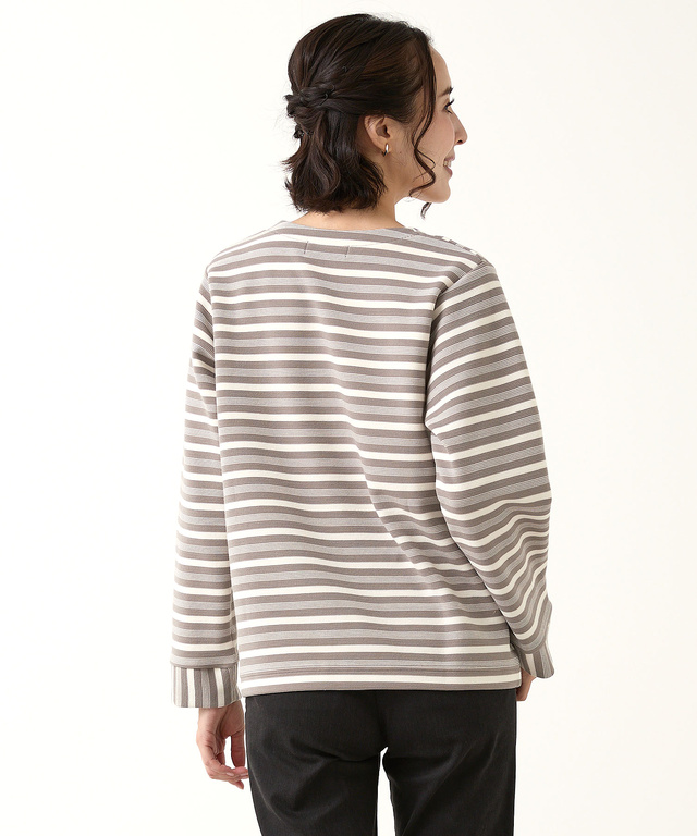 スクエアネック ボーダー プルオーバー