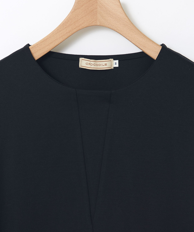 袖タック カットソー【一部店舗限定】