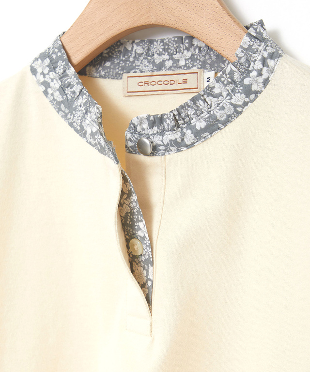 小花柄 フリル襟 プルオーバー