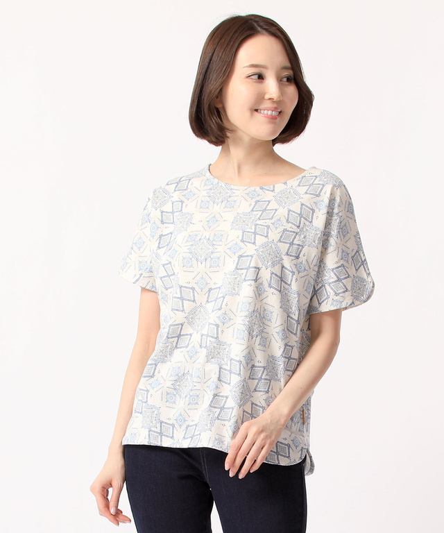 総柄プリントTシャツ
