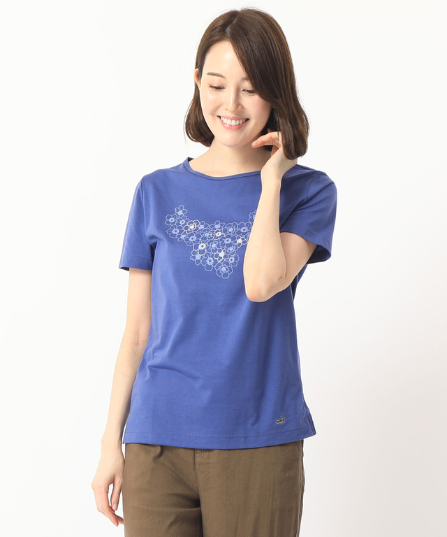 花モチーフTシャツ
