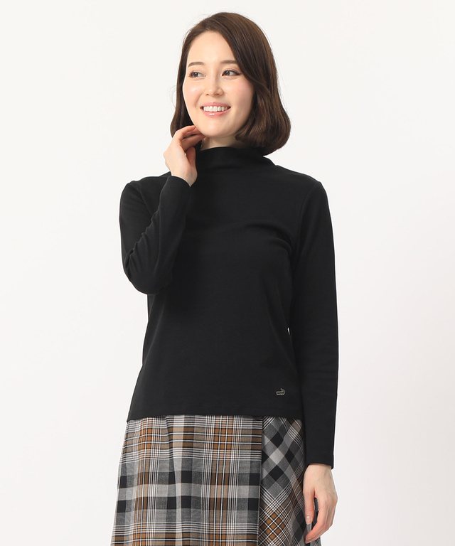 無地ハイネックTシャツ