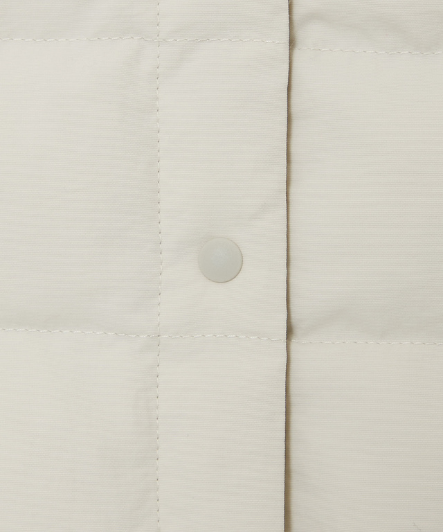 ノーカラー ダウン ベスト【一部店舗限定】