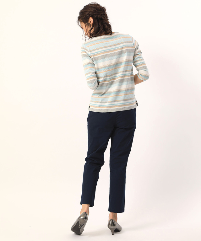 テーパードストレッチパンツ