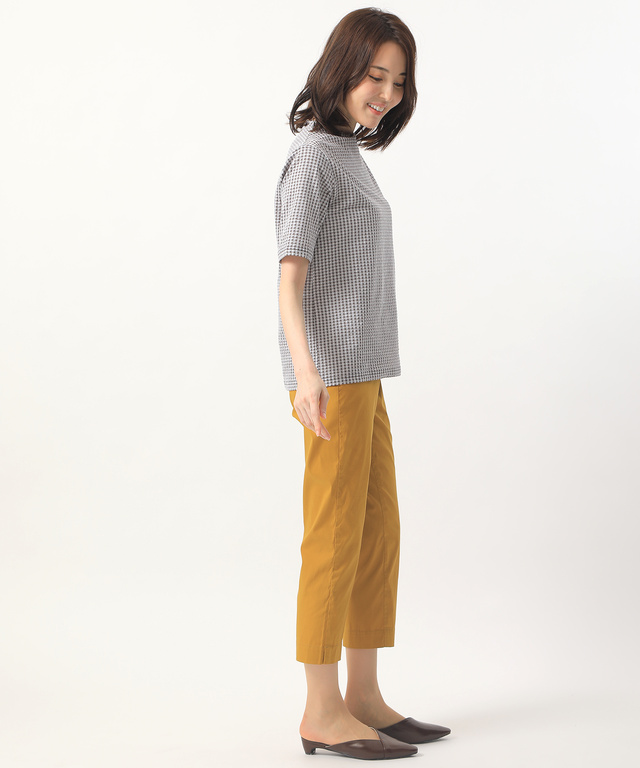 スリムクロップドパンツ