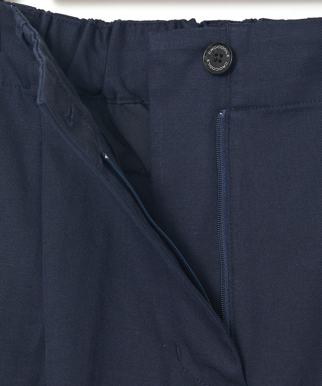 センタープレス タック パンツ