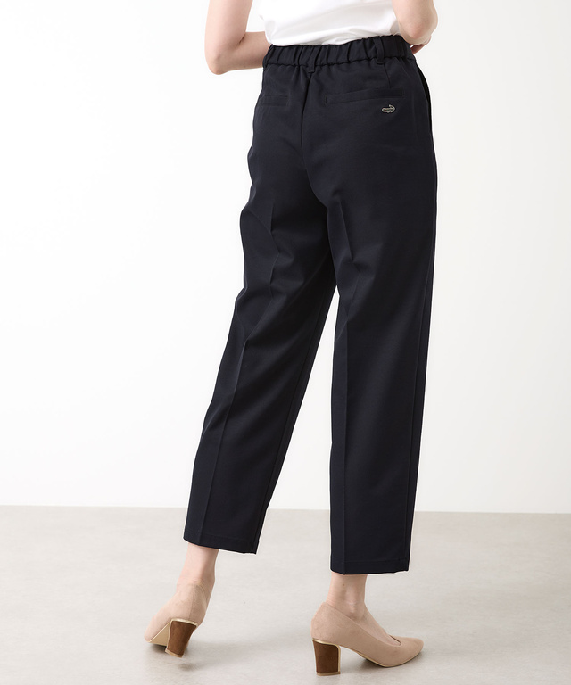センタープレス テーパード パンツ