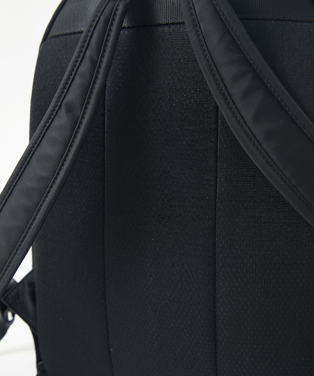 背面ポケット   バックパック