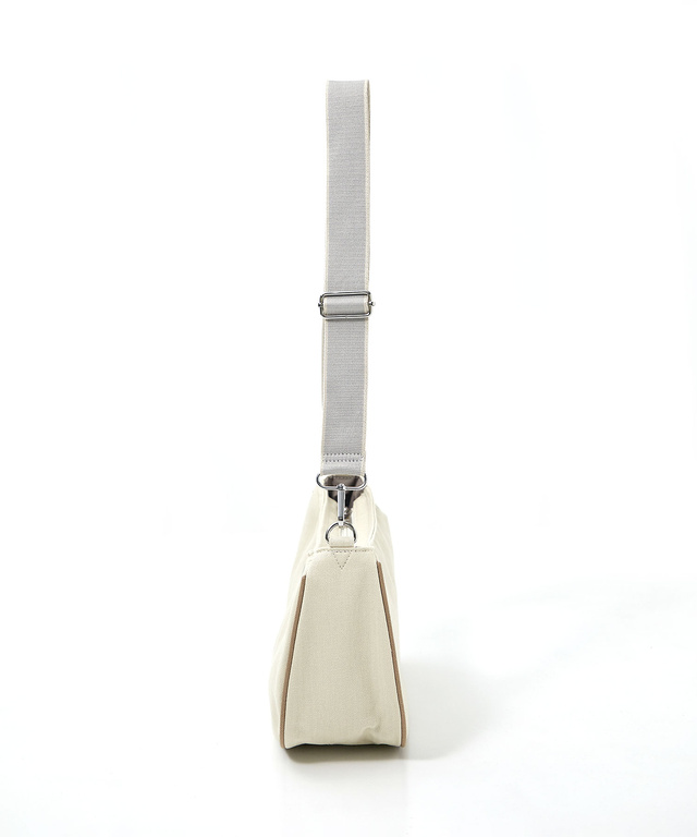 三日月形 ショルダー バッグ