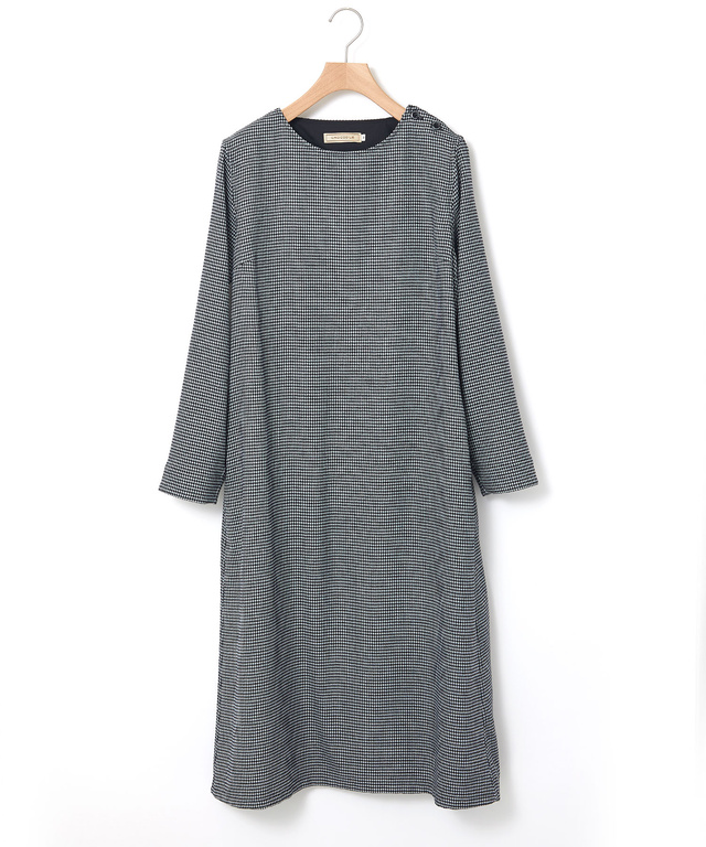 ショルダーボタン ワンピース