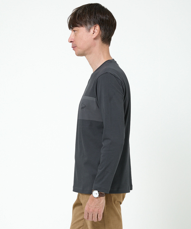 胸ライン デザイン 長袖Tシャツ