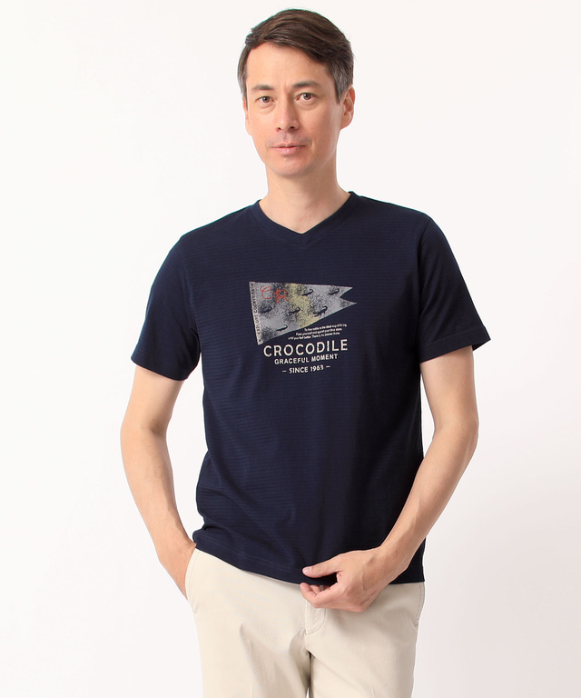 フラッグプリントVネックTシャツ