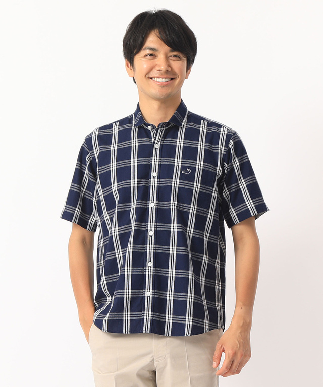 チェックシャツ