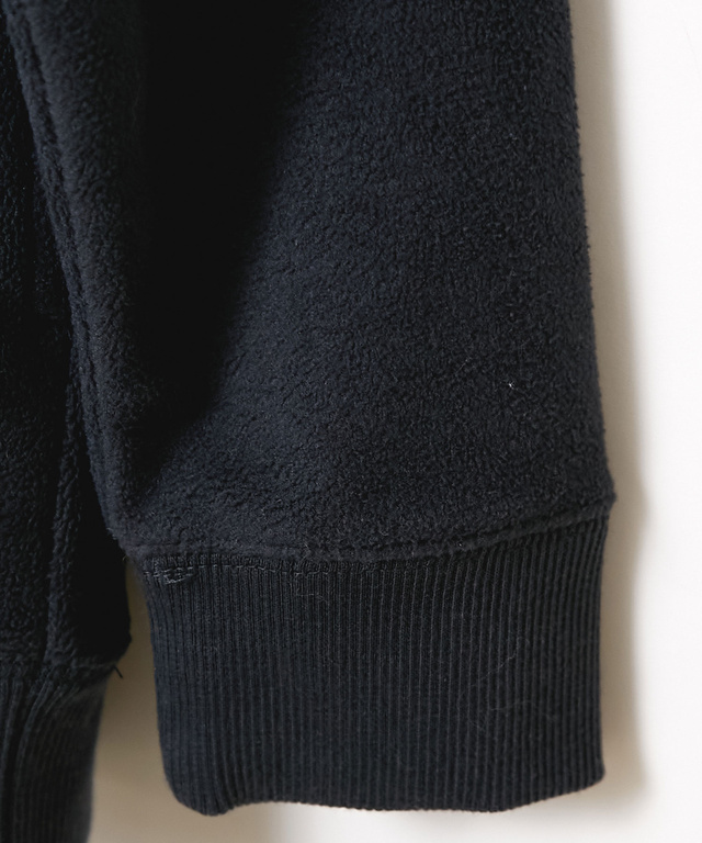 フリース素材 ハイネック トレーナー