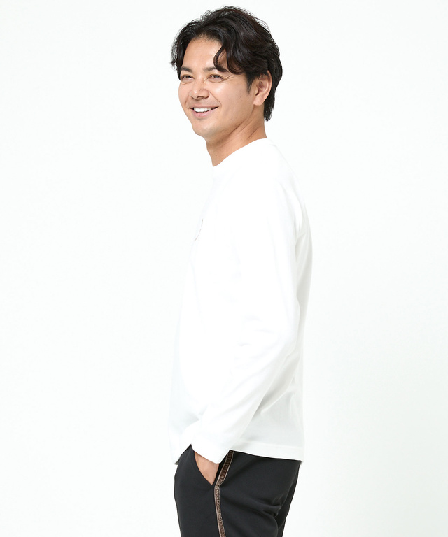 ロゴプリント 長袖Tシャツ