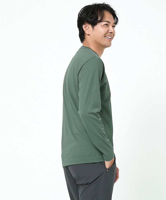 ロゴプリント 長袖Tシャツ