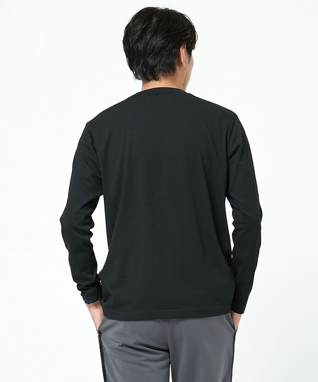 ロゴプリント 長袖Tシャツ