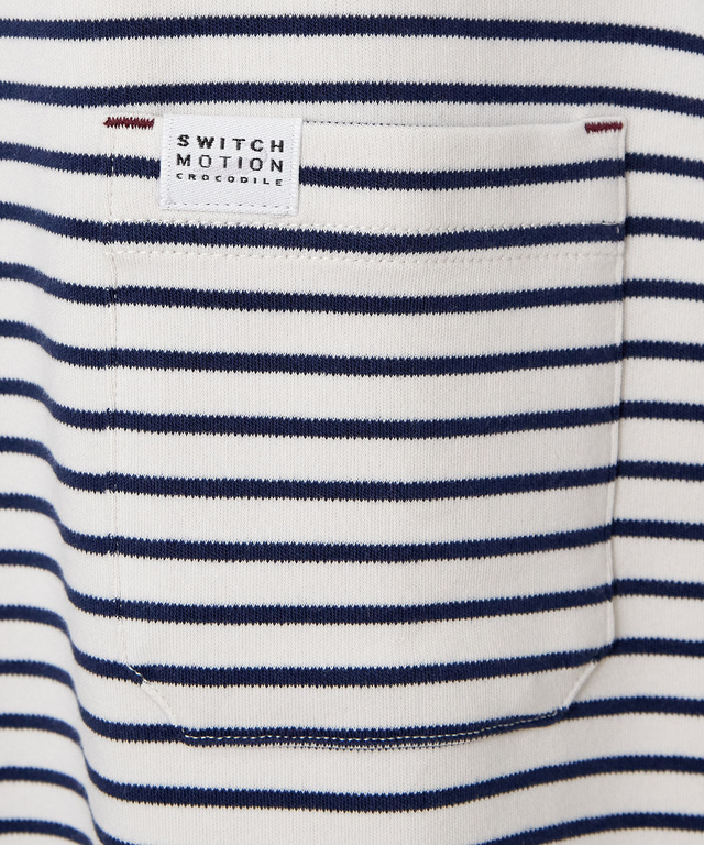 ボーダー柄 ハイネック カットソー