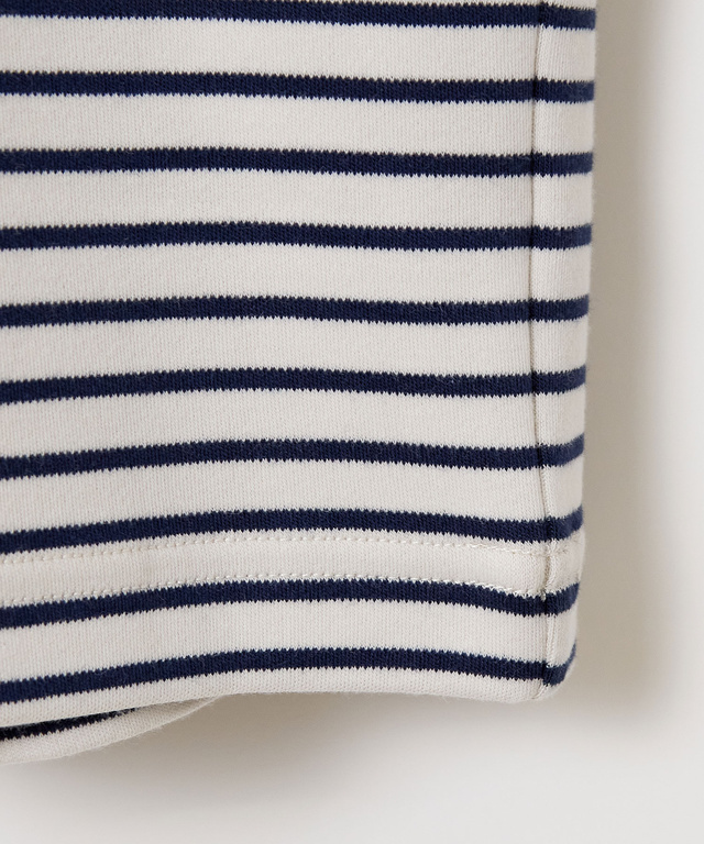 ボーダー柄 ハイネック カットソー