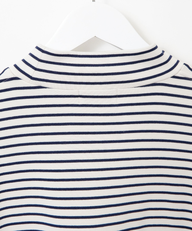 ボーダー柄 ハイネック カットソー