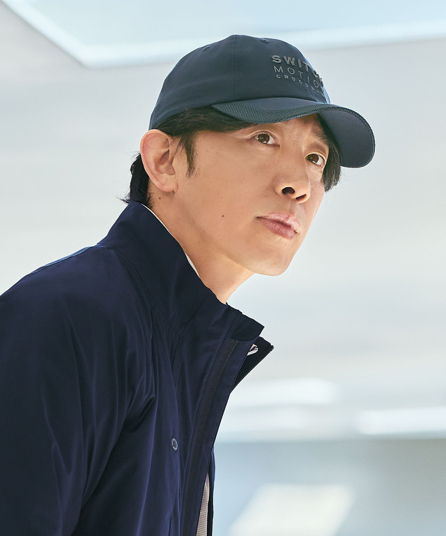 メッシュ切り替え ロゴ刺繍 キャップ