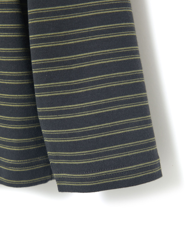 スムース素材 タートルネック カットソー