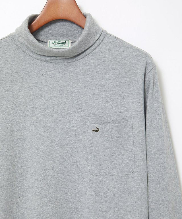 スムース素材 タートルネック カットソー