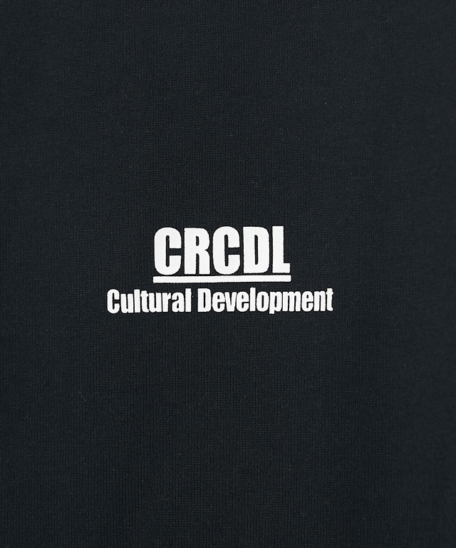 ロゴプリント クルーネック 長袖Tシャツ【オンラインショップ・一部店舗限定】