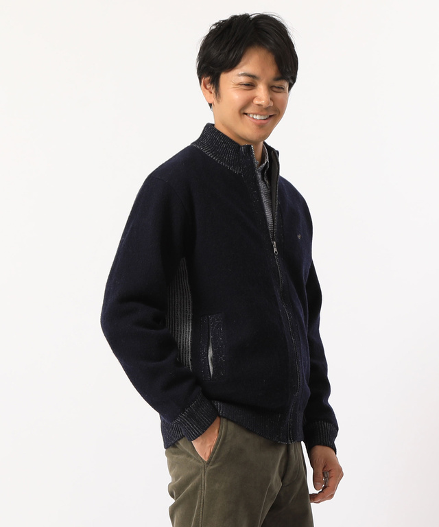 裏付きニットアウター