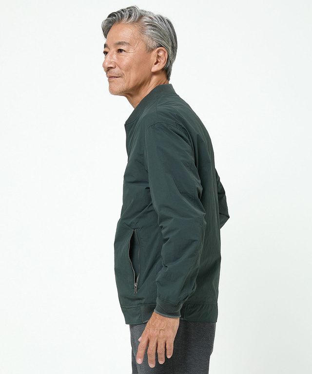 ナイロン ボンバー ブルゾン