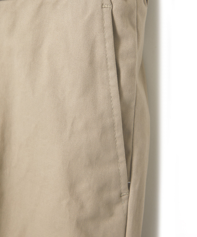 テーパード イージー チノパンツ【オンラインショップ・一部店舗限定】