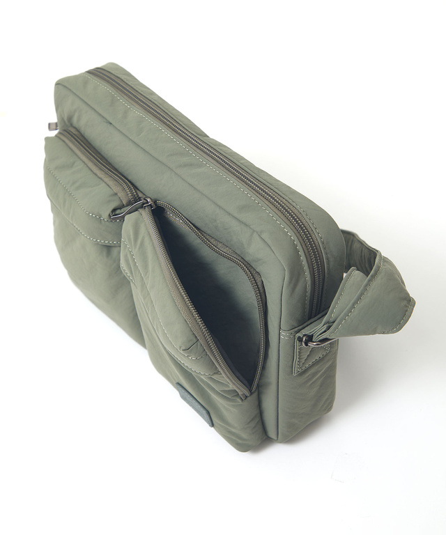 ナイロン パディング ショルダーバッグ