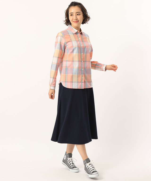 チェックシャツ
