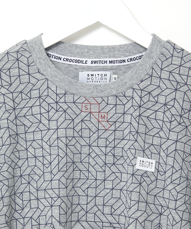 スムース 幾何学 ロゴプリント Tシャツ