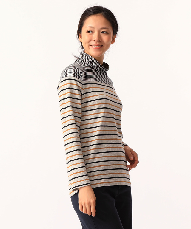 切り替えボーダーハイネックTシャツ