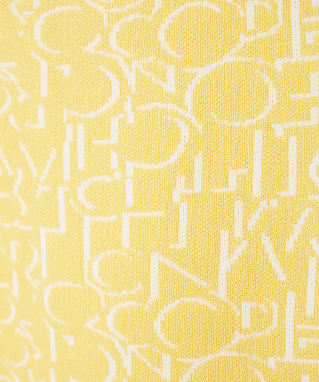 モノグラム ハーフジップ ニット