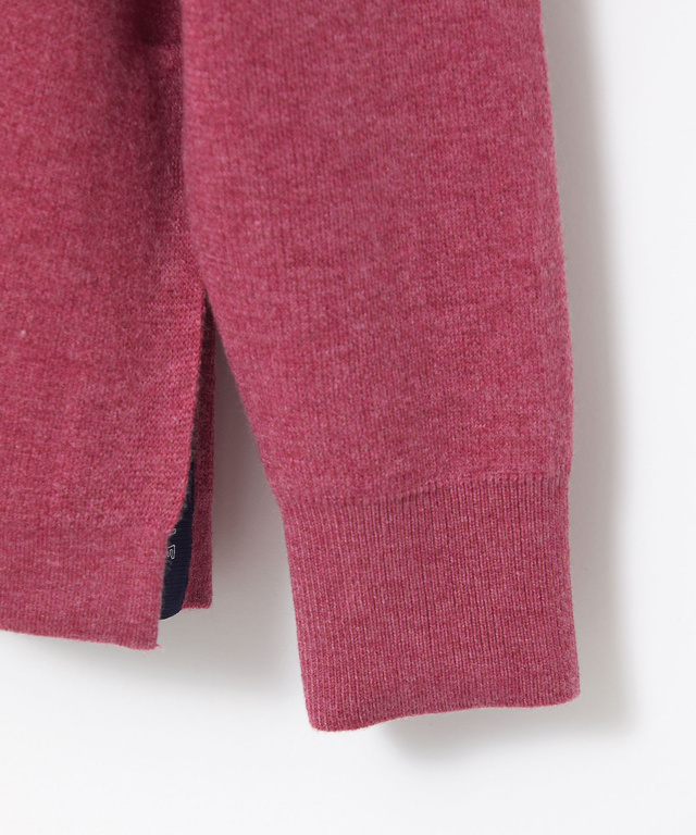 裾切り替え ロゴライン クルーネックニット