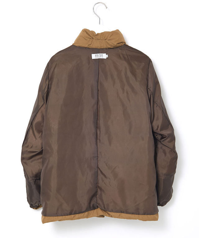 スタンドカラー ダウンジャケット