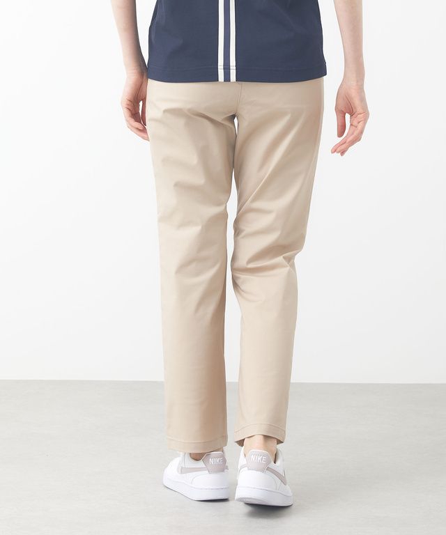 ストレッチ テーパード パンツ