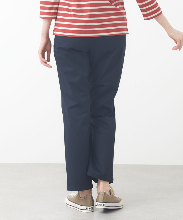 ストレッチ テーパード パンツ