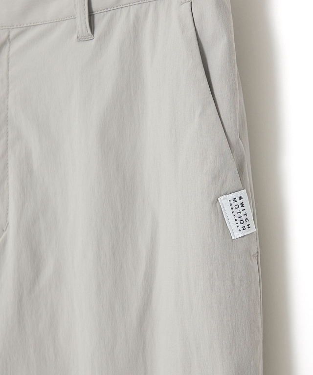 テーパード シルエット パンツ