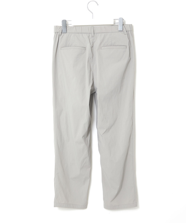 テーパード シルエット パンツ