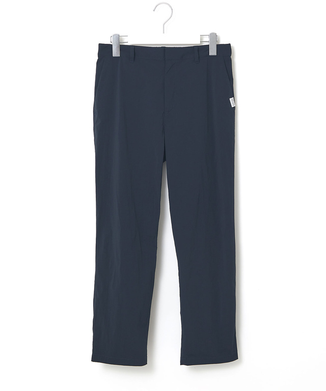 テーパード シルエット パンツ